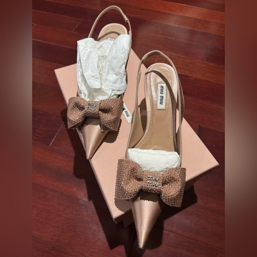 Miu Miu Nude/Rose satin Slingback Heels with Bow - Picture 4 of 12